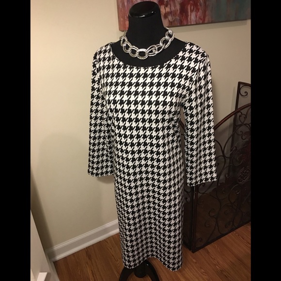 Apt. 9 Dress - Picture 1 of 2